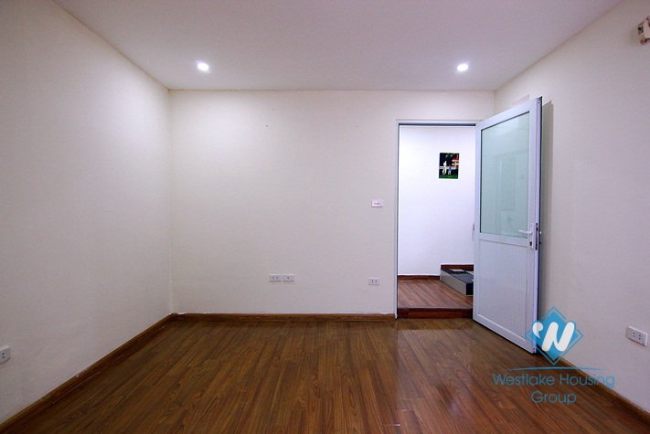 A cheap house for rent in Au co, Tay Ho