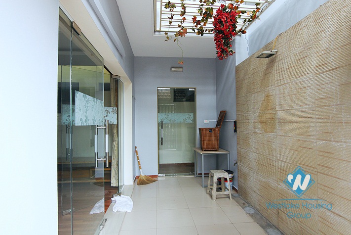 A cheap house for rent in Au co, Tay Ho