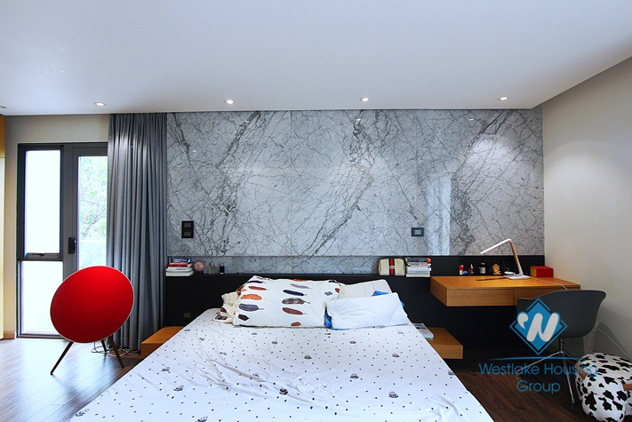 A gorgeous garden villa for rent in Tay ho, Ha noi