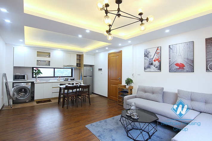 Bright and brandnew 2 bedrooms apartment for rent in Tay Ho area.