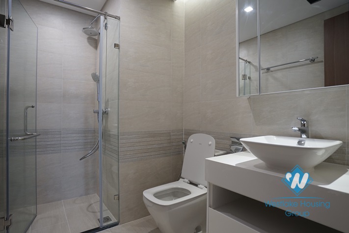 Bright and morden 3 bedrooms apartment for rent in Vinhome Metropolis, Lieu Giai, Ba Dinh.