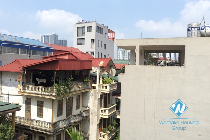 A cozy house for rent on Hoang Hoa Tham, Ba Dinh