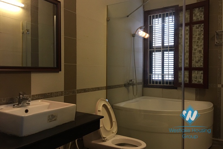 A cozy house for rent on Hoang Hoa Tham, Ba Dinh