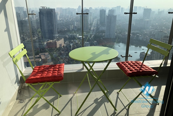 A beautiful apartment for rent in Vinhome Metropolis