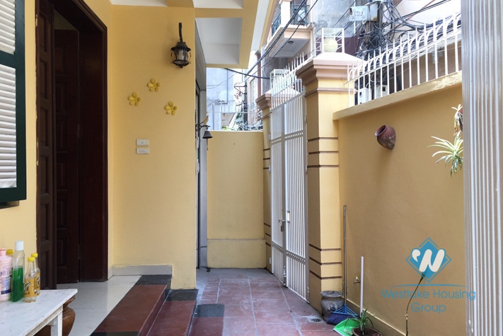 A cozy house for rent on Hoang Hoa Tham, Ba Dinh