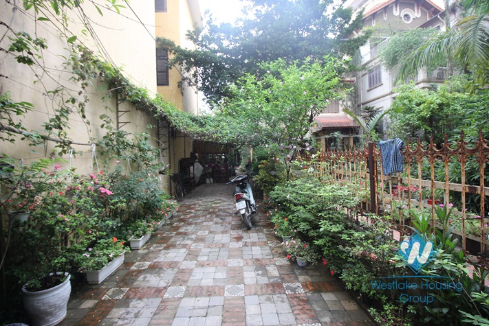 A beautiful house with 6 bedrooms for rent in Tay Ho, Ha Noi