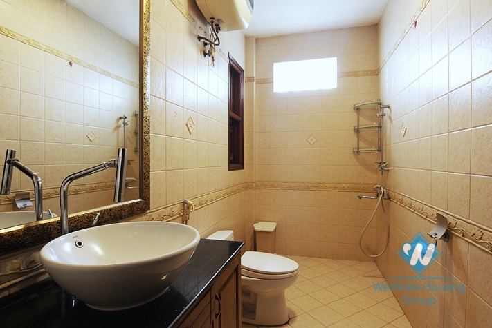 A massive villa for rent on Au Co street, Tay Ho District