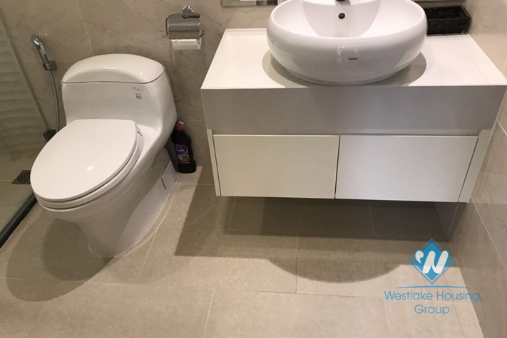 An inexpensive 3 bedroom apartment for rent in Vinhome Gardenia