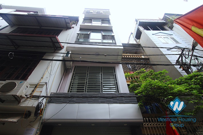 Nice house with 4 bedrooms for rent in Lac Long Quan st, Tay Ho District 