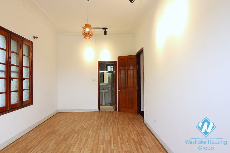 Spacious car accessible villa for rent in Tay Ho, Hanoi 