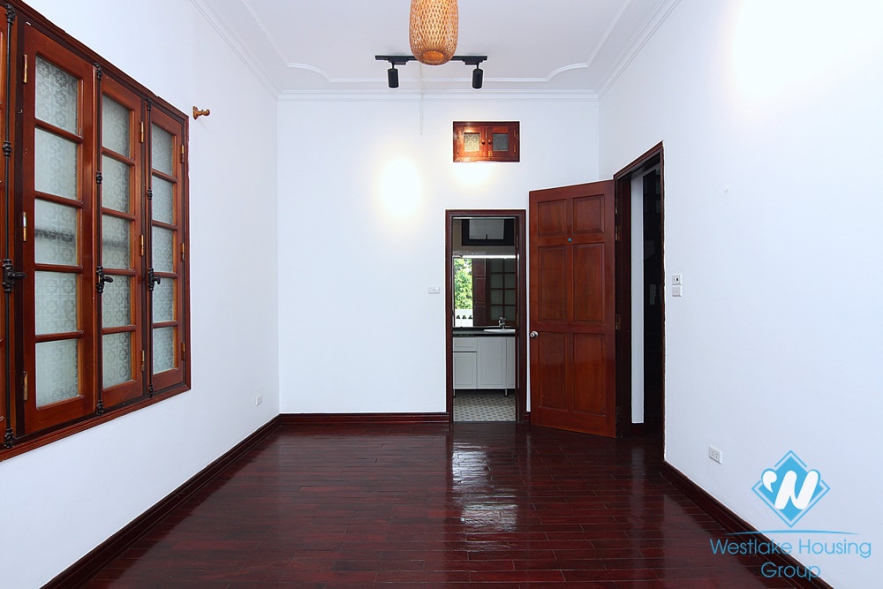 Spacious car accessible villa for rent in Tay Ho, Hanoi 