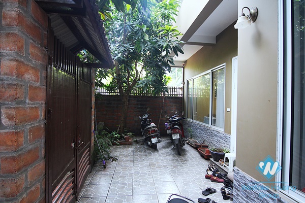 Bright and airy 3 bedrooms house with small courtyard for rent in Tay Ho, Hanoi 