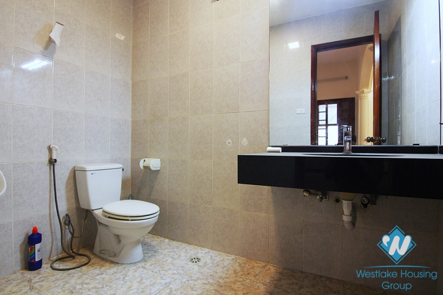 Spacious car accessible villa for rent in Tay Ho, Hanoi 