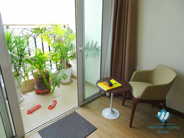 Highfloor Red River view 3 bedrooms apartment for rent in Hai Ba Trung, Hanoi 
