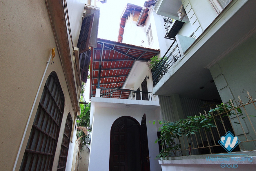 Spacious car accessible villa for rent in Tay Ho, Hanoi 
