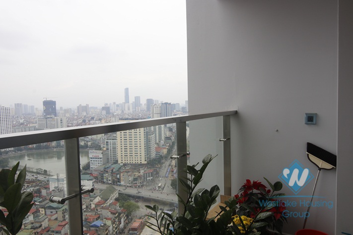 Two- bedroom apartment for rent in Vinhomes Metropolis Lieu Giai