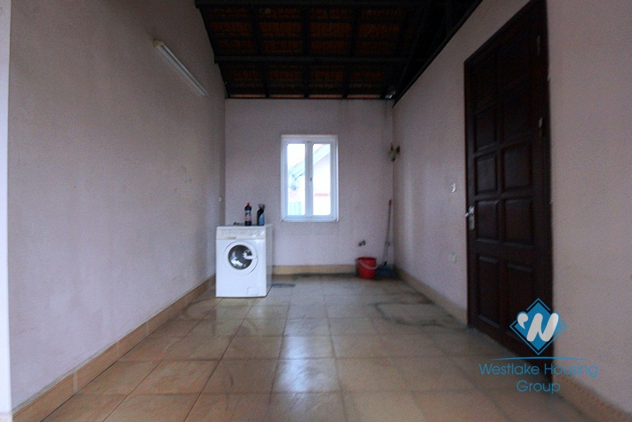A good price 4 bedroom house for rent in Tay Ho street