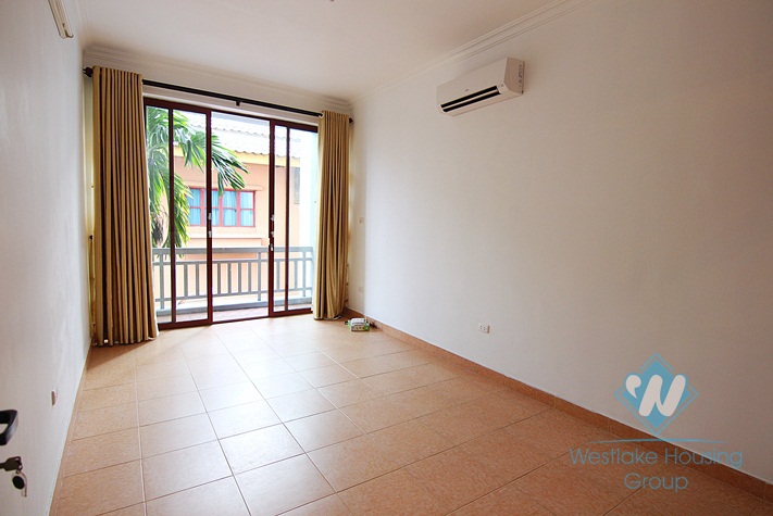 Cosy house for rent in Tu hoa St, Tay Ho , Hanoi. 