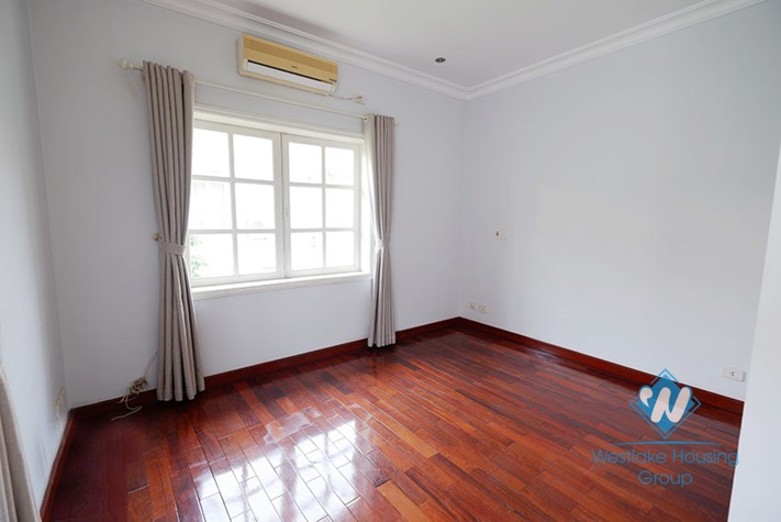 Nice 5 bedrooms house with yard for rent in Ciputra D Block.