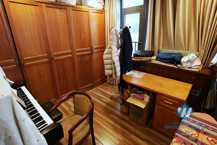 Three bedrooms apartment with huge balcony for rent in Hoang Quoc Viet, Cau Giay area.