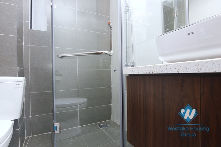 Brand-new 1 bedroom apartment for rent in Truc Bach area