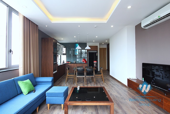 Well-furnished 2 bedrooms apartment with lakeview for rent in Dang Thai Mai area