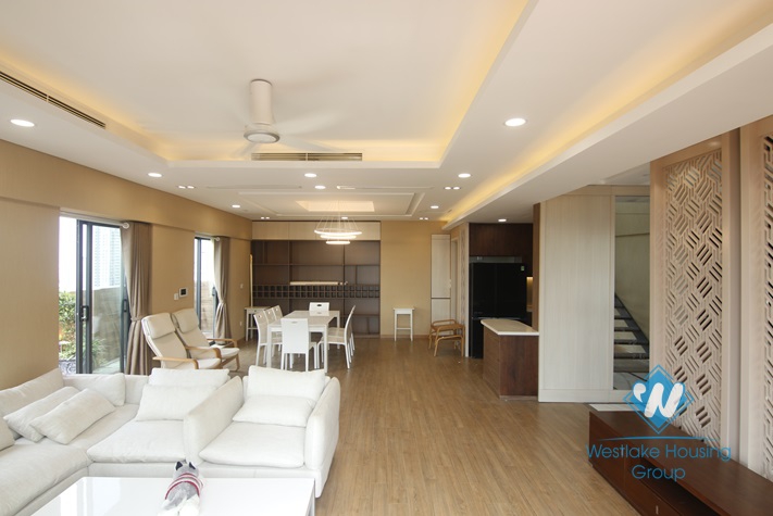 A luxurious penthouse for rent on Hoang Hoa Tham street