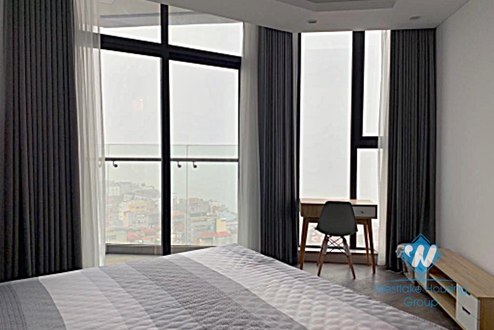 One bedroom apartment with lakeview for rent in Sun Grand Thuy Khue, Ba Dinh.
