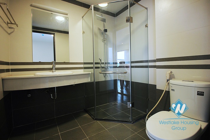 Brand-new 1 bedroom with lakeview for rent in Nhat Chieu st, Tay Ho.