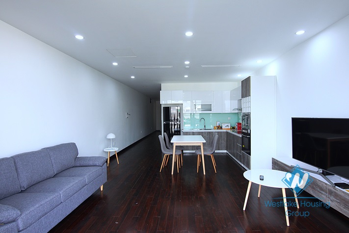 Lake-view 2 bedrooms apartment in Tu Hoa for rent.