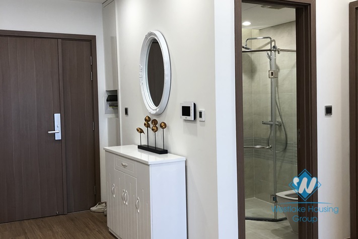 Good quality apartment for rent in M3 Metropolis Lieu Giai, Ba Dinh