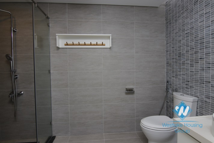 An unique 4 bedrooms apartment on high floor for rent in Vinhomes Gardenia.