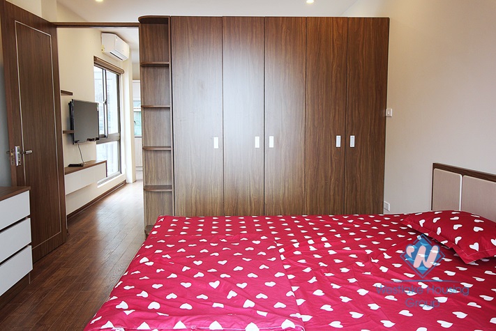 Bright 1 bedroom apartment for rent in Nhat Chieu st, Tay Ho area