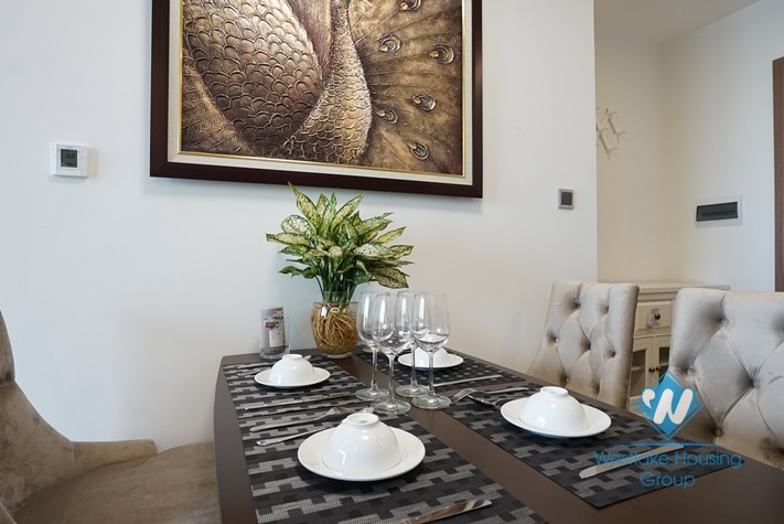 Luxury 2 bedrooms apartment for rent in Vinhome Metropolis, Lieu Giai, Ba Dinh