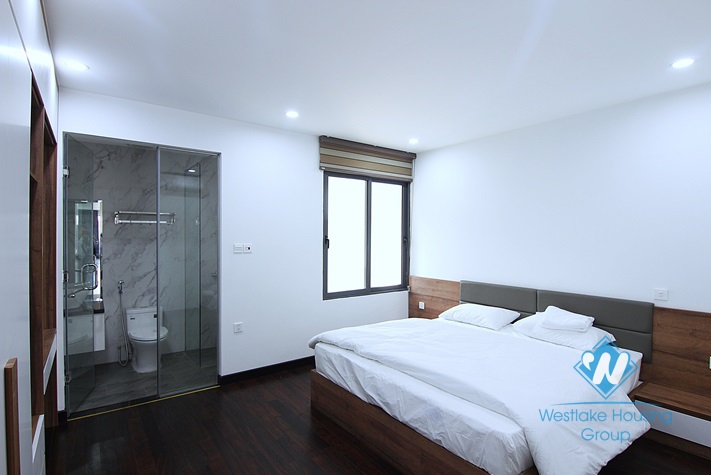 Lake-view 2 bedrooms apartment in Tu Hoa for rent.