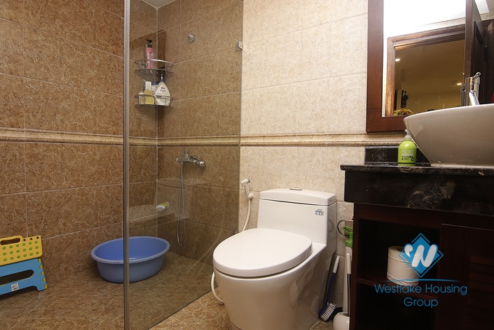 A stylish 2 bedroom apartment for rent in Cau Giay District