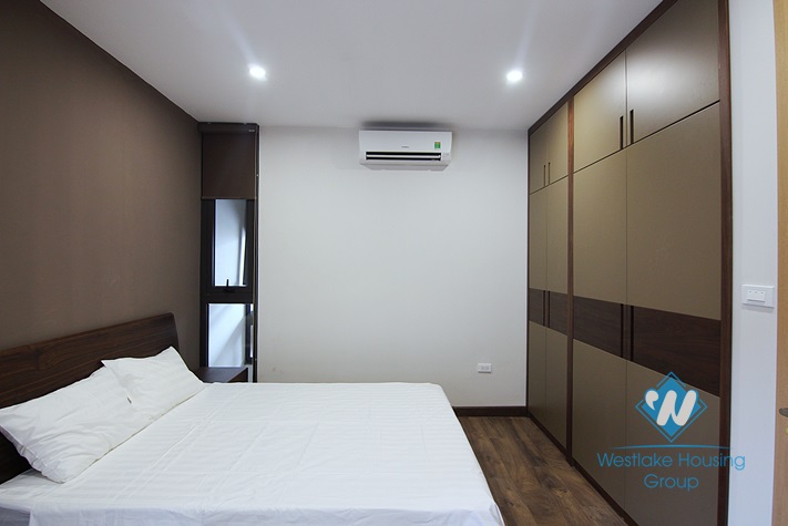 Well-furnished 2 bedrooms apartment with lakeview for rent in Dang Thai Mai area