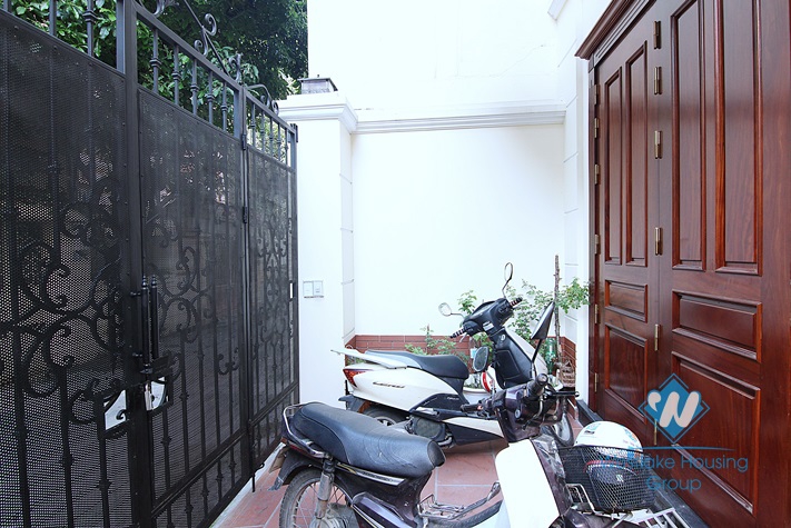 Brand-new 4 bedrooms house for rent in Au Co st, Tay Ho district.