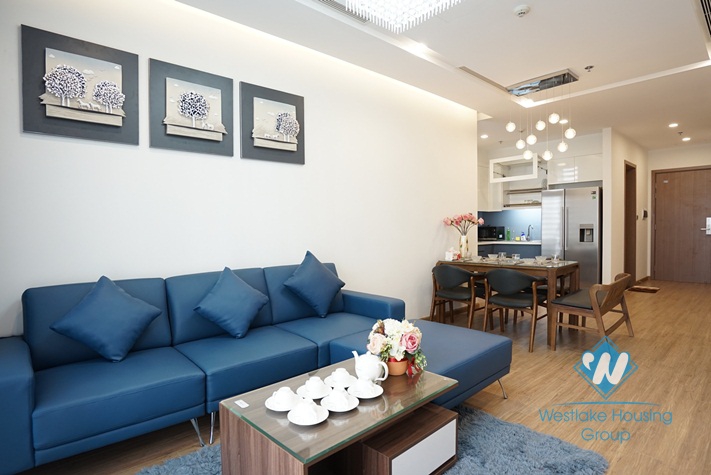 Beautiful 2 bedroom apartment for rent in Vinhome Metropolis