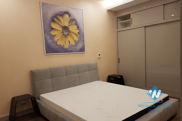 A nice and new 2 bedroom apartment for rent in Thuy Khue