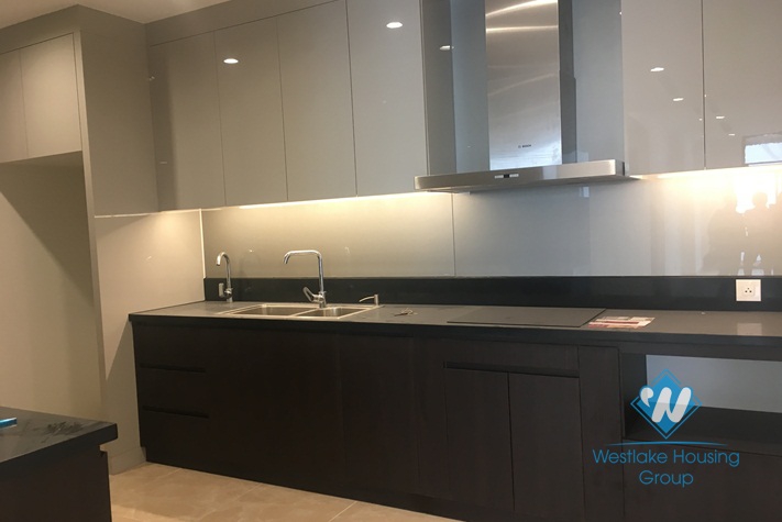 A nice 3 bedroom apartment for rent in Sun Grand City
