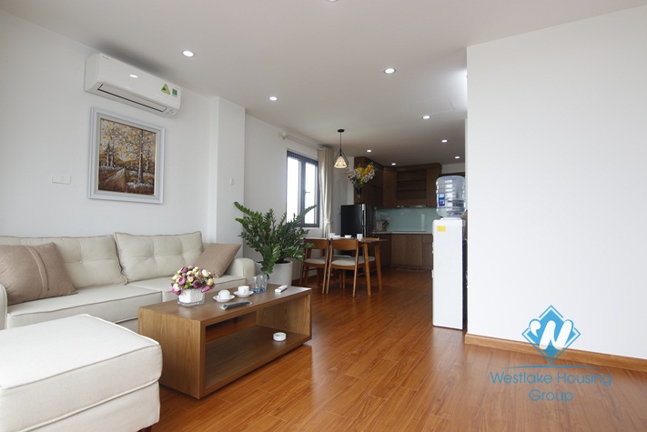 Beautiful and bright 1 bedroom apartment for rent on Linh Lang street