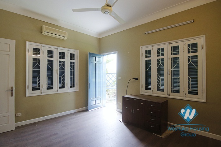 A newly-renovated house for rent in Long Bien district