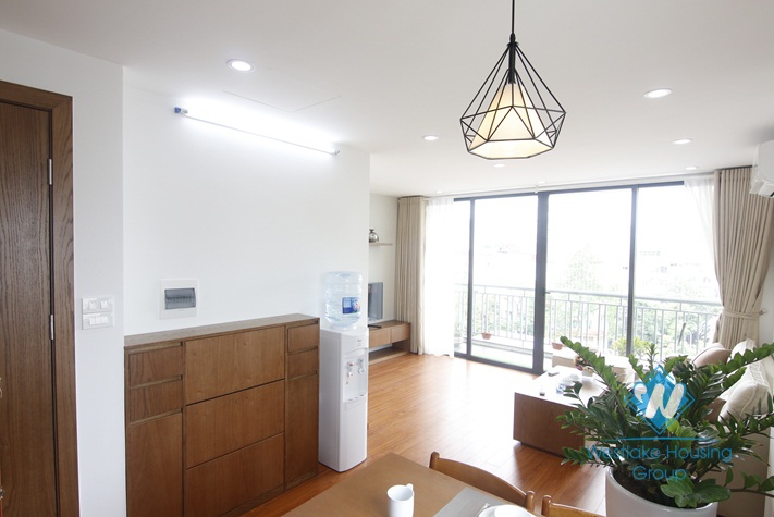 Beautiful and bright 1 bedroom apartment for rent on Linh Lang street