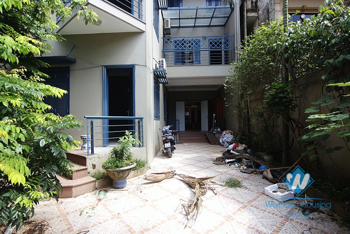 A newly-renovated house for rent in Long Bien district