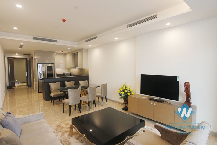 A fascinating apartment with 3 bedrooms for rent in Sun Gand City