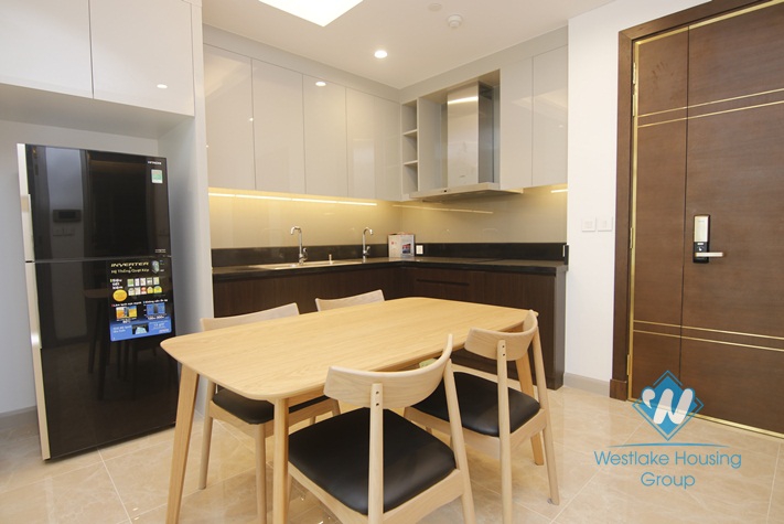 A high-rise apartment for rent in Sun Grand City, Thuy Khue