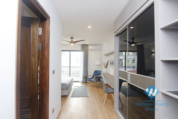 A gorgeous 2 bedroom apartment for rent in Ba Dinh District