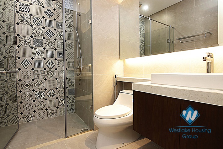 A luxurious 2 bedroom apartment for rent in Sun Grand Tay Ho