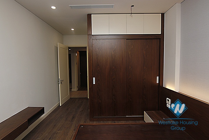 A luxurious 2 bedroom apartment for rent in Sun Grand Tay Ho